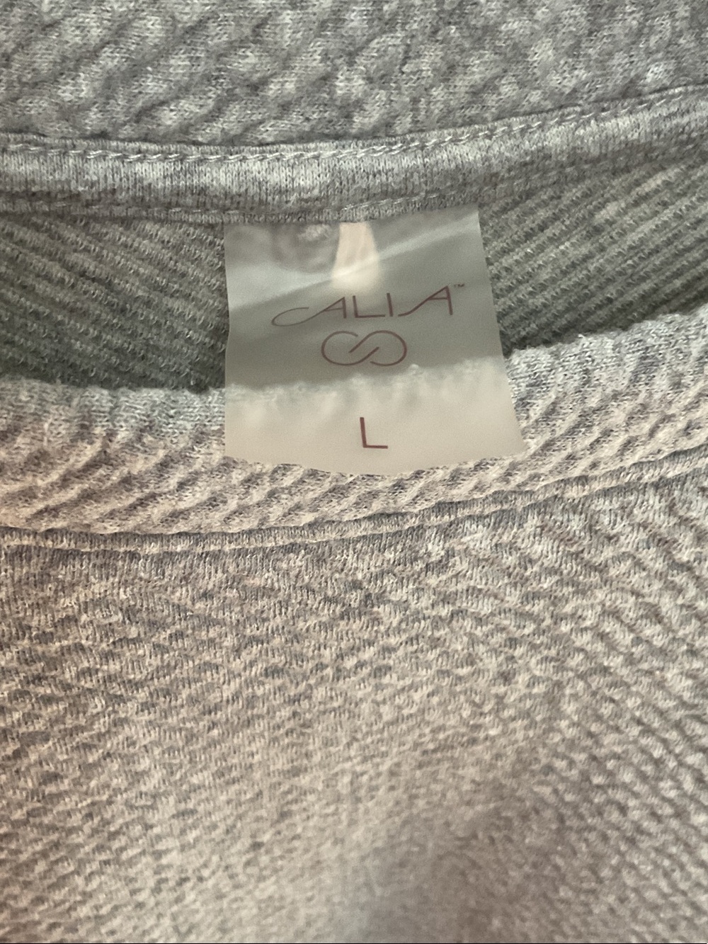 CALIA by Carrie Underwood Quilted Crewneck Sweatshirt - Gray - Picture 2 of 6